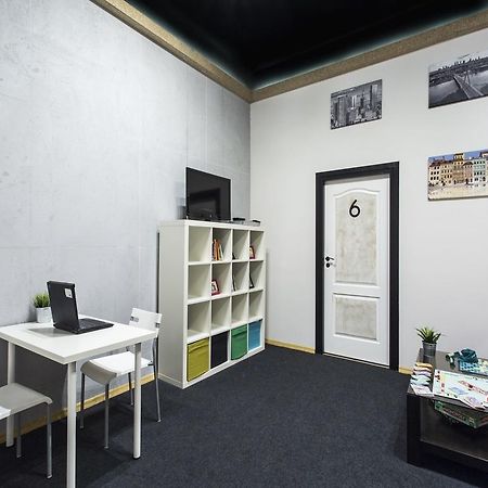 Mish Mash Hostel Warszawa Exteriör bild